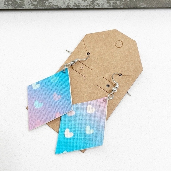 Heart print hand made earrings - Picture 1 of 2